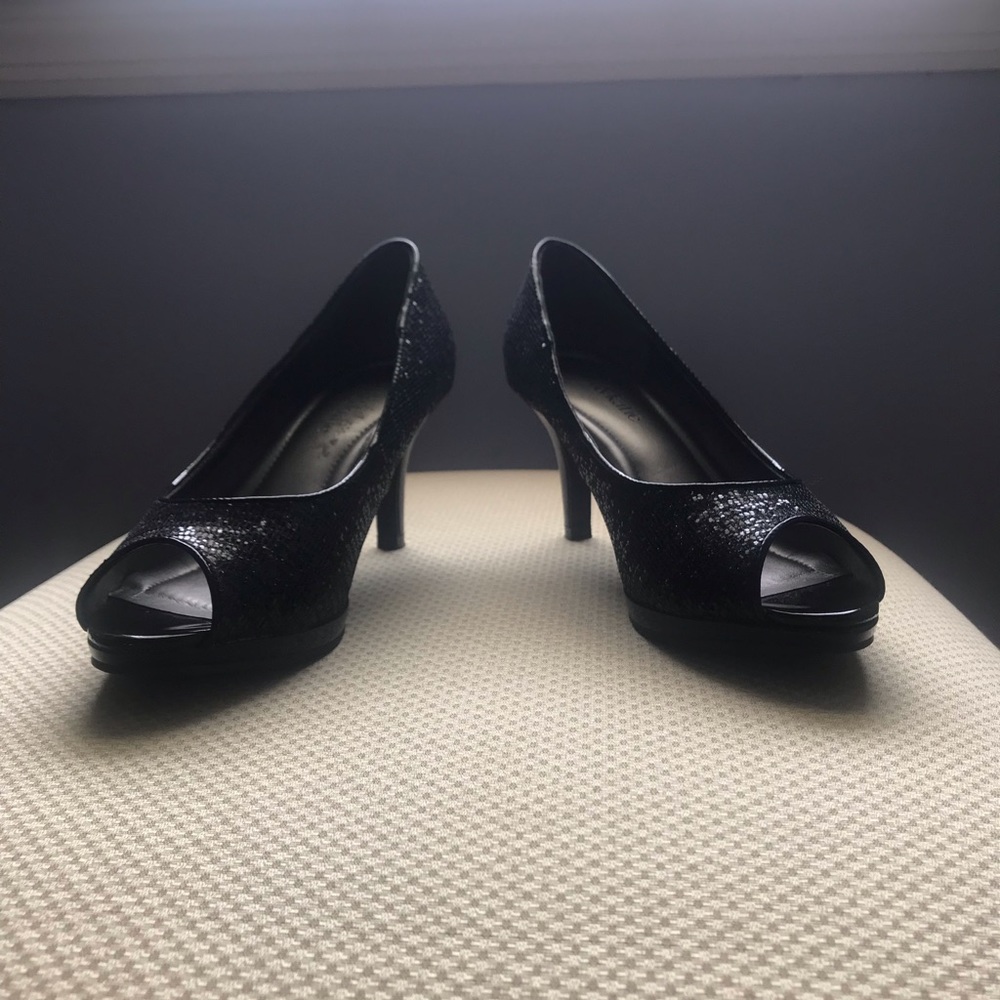 Kelly and Katie Black Glitter Dressy Heels